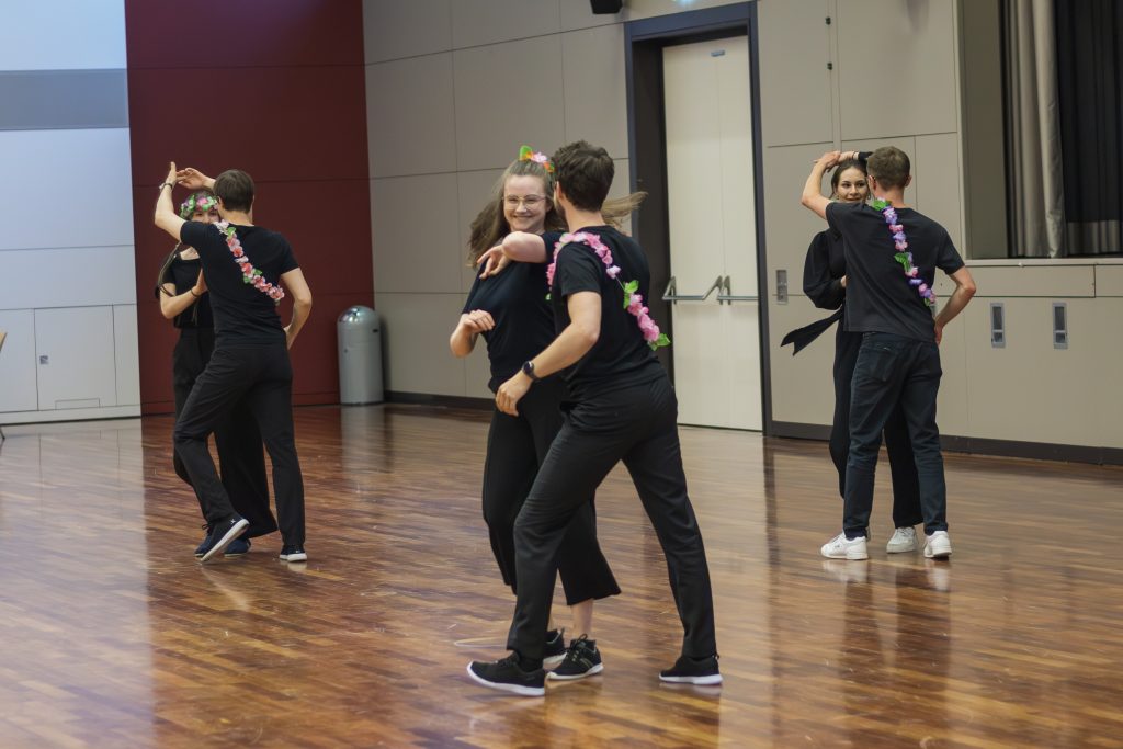 17. Tanzabend – Rainbow Night