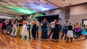 24. TA - Retro Party